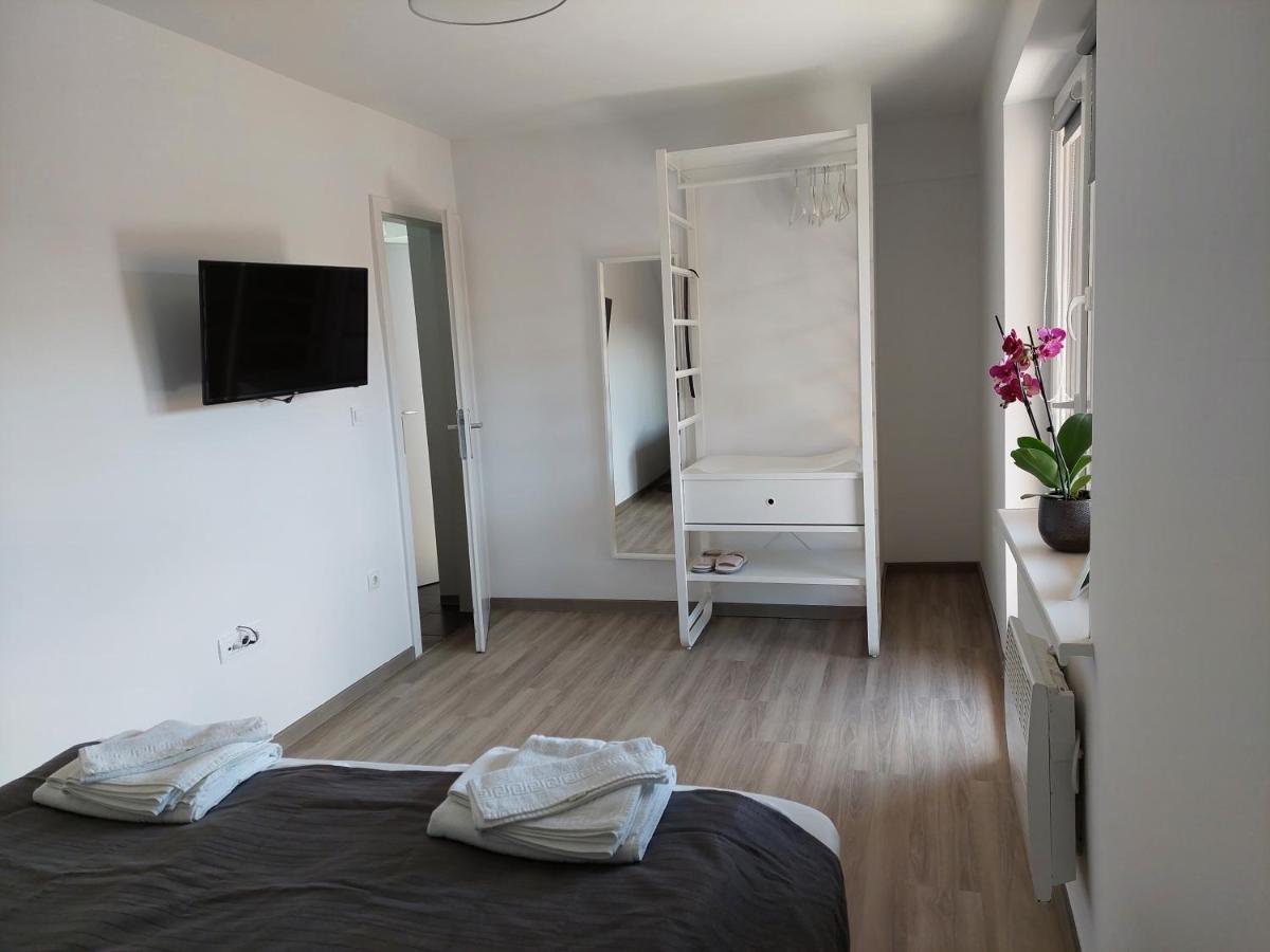 Velike Lasce Apartment Trubarjeva33, Near Ljubljana, Free Parking מראה חיצוני תמונה